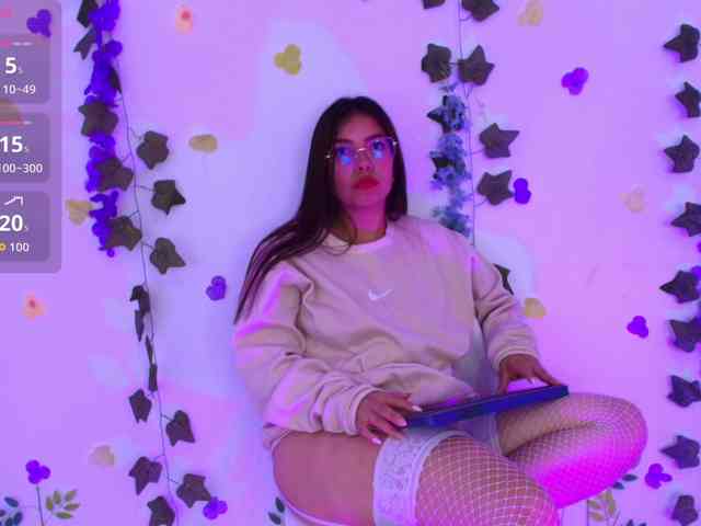 Ariana-Castillo webcam