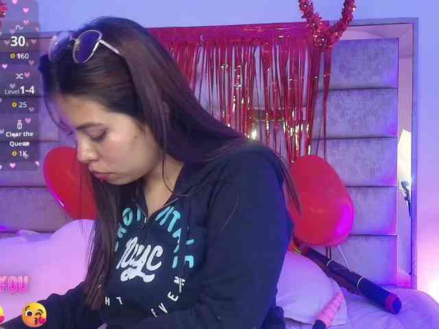 Ariana-Castillo Ariana-Castillo