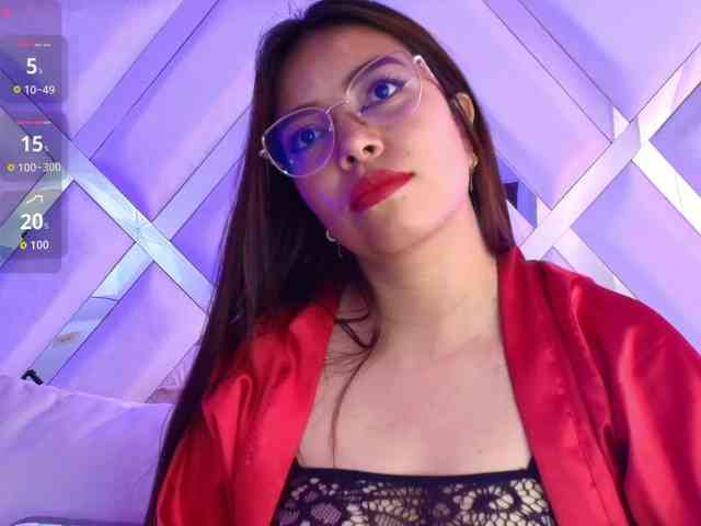 Ariana-Castillo Ariana-Castillo