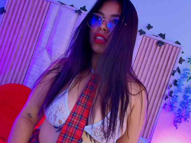 Ariana-Castillo webcam