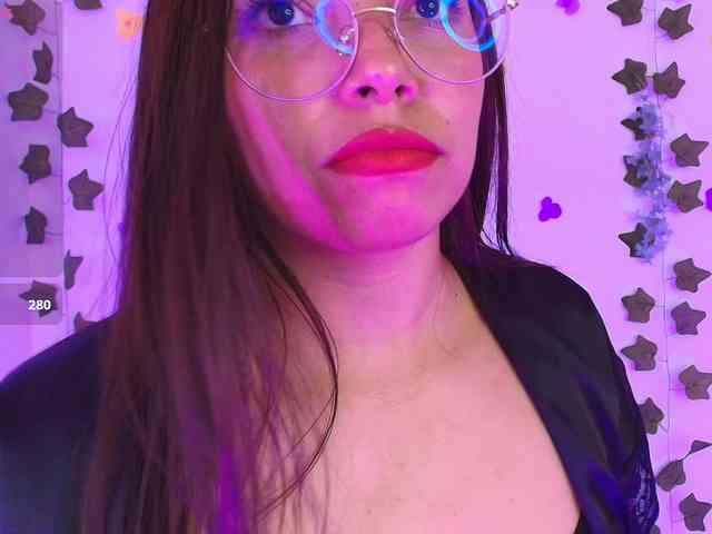 Ariana-Castillo webcam