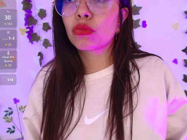 Ariana-Castillo webcam