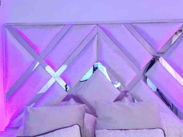 Ariana-Castillo webcam