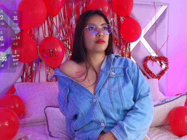 Ariana-Castillo webcam