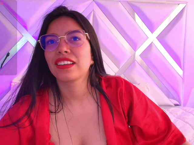 Ariana-Castillo webcam