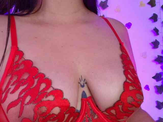 Ariana-Castillo webcam