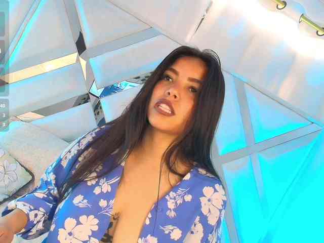 Ariana-Castillo webcam