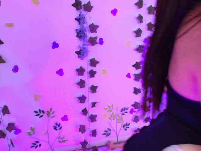 Ariana-Castillo webcam