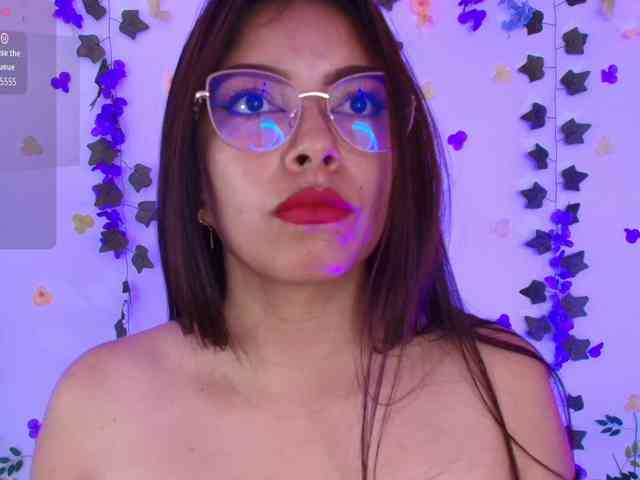 Ariana-Castillo webcam