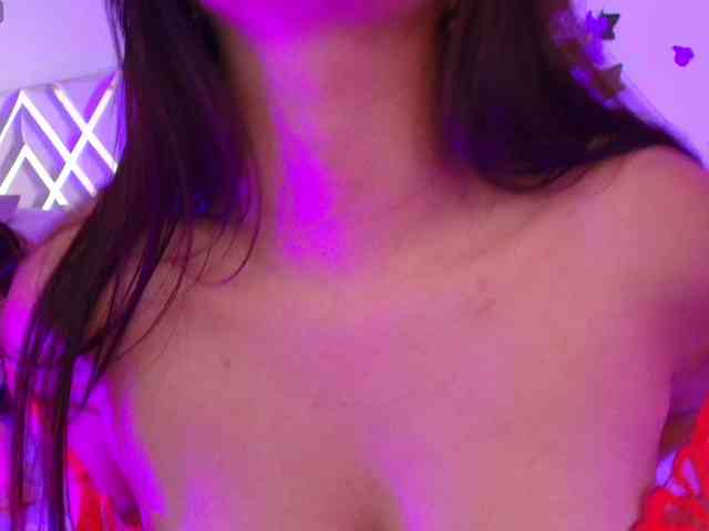 Ariana-Castillo webcam