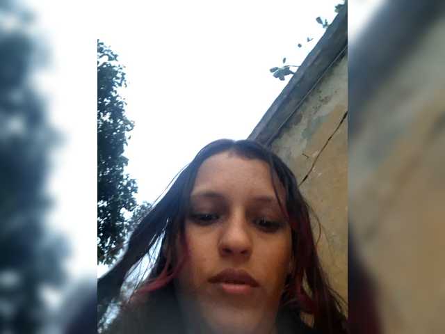 Esmeralda-2petit free chat on liveonude