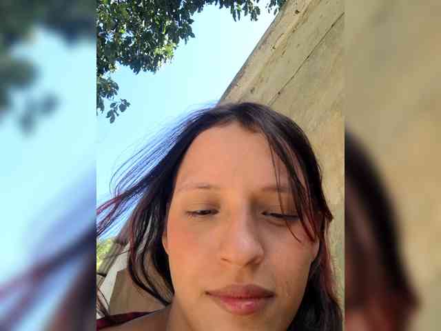 Esmeralda-2petit webcam