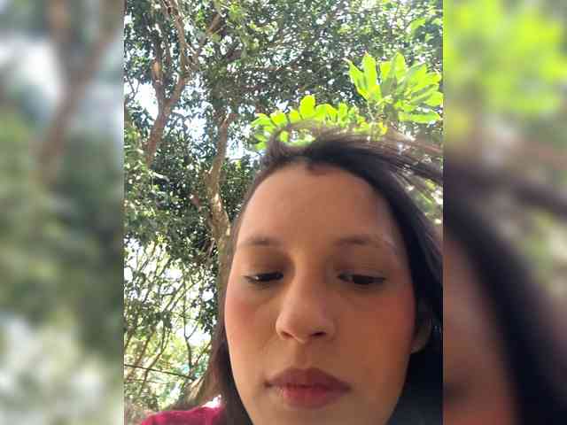 Esmeralda-2petit webcam