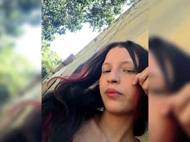 Esmeralda-2petit webcam