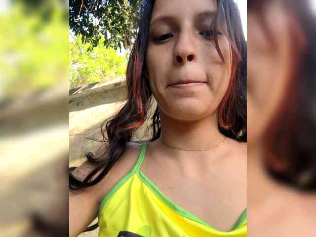 Esmeralda-2petit webcam