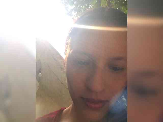 Esmeralda-2petit webcam