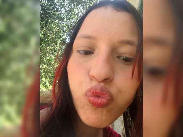 Esmeralda-2petit webcam