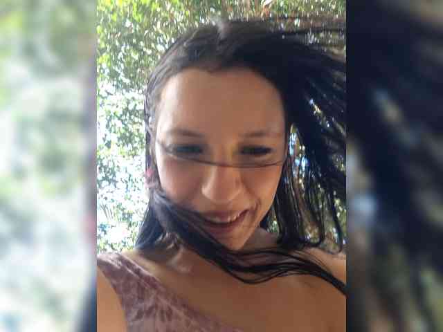 Esmeralda-2petit webcam