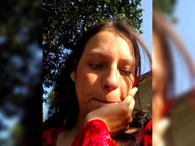 Esmeralda-2petit webcam