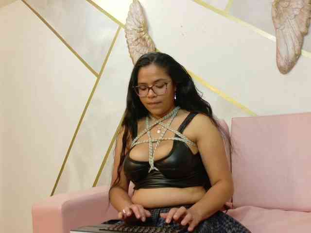 Isabel-Cortez webcam