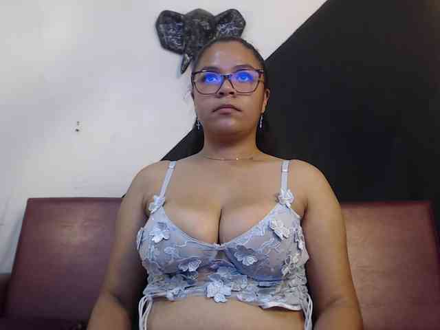 Isabel-Cortez webcam