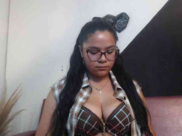 Isabel-Cortez webcam