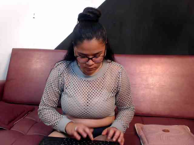 Isabel-Cortez webcam