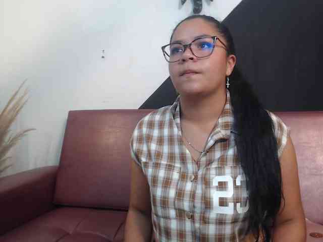 Isabel-Cortez webcam