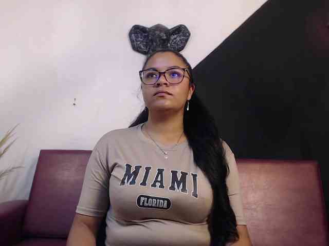 Isabel-Cortez webcam