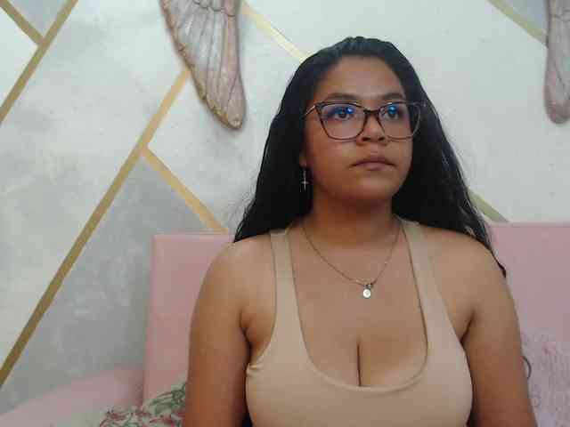 Isabel-Cortez webcam