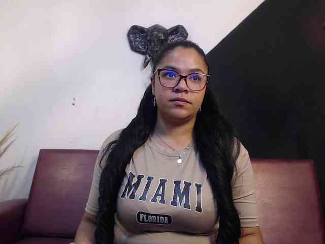 Isabel-Cortez webcam