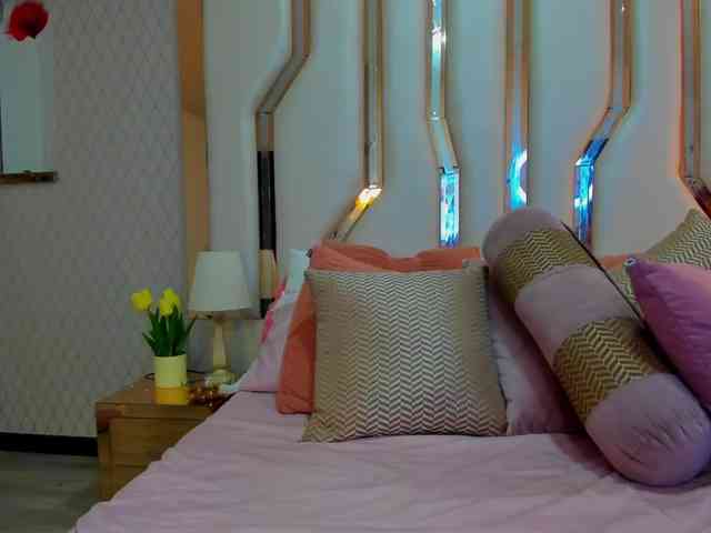 victoriaarousse25 webcam