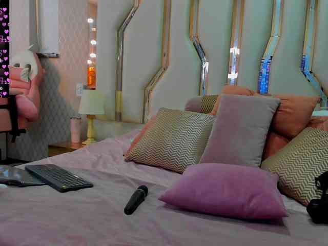 victoriaarousse25 webcam