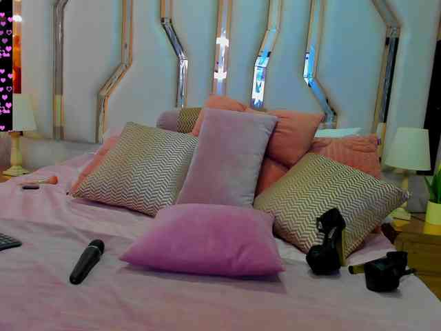 victoriaarousse25 webcam