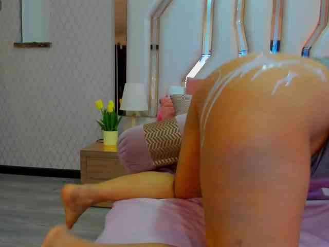 victoriaarousse25 webcam