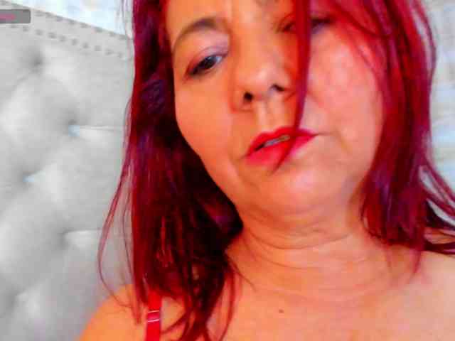 victoriaarousse25 webcam