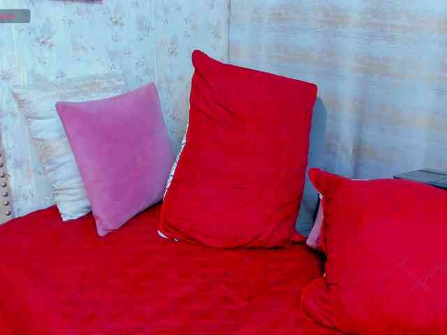 victoriaarousse25 webcam