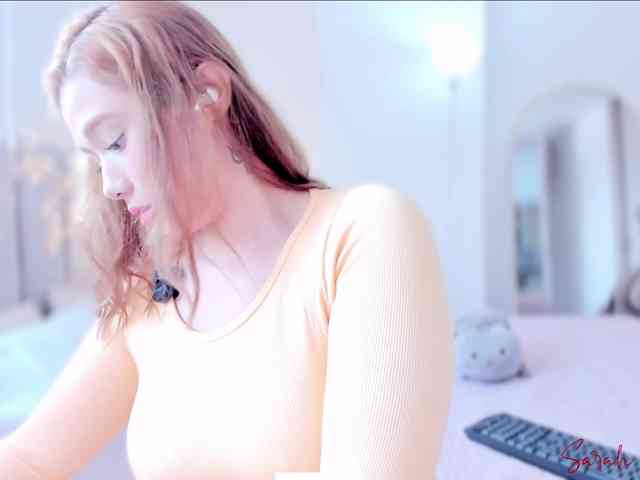 SarahFxy webcam