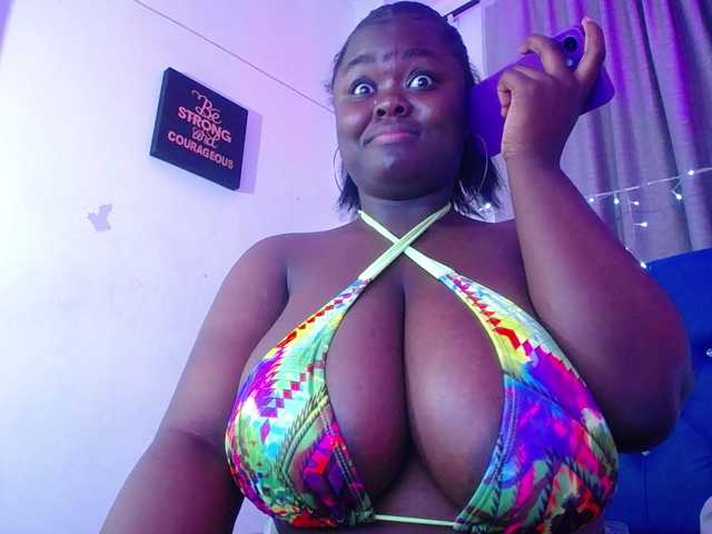 neighbor-ebony's BongaCams show and profile