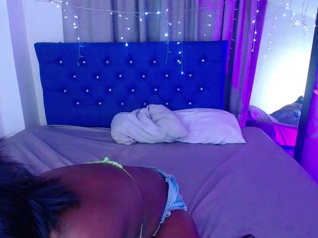 neighbor-ebony's BongaCams show and profile