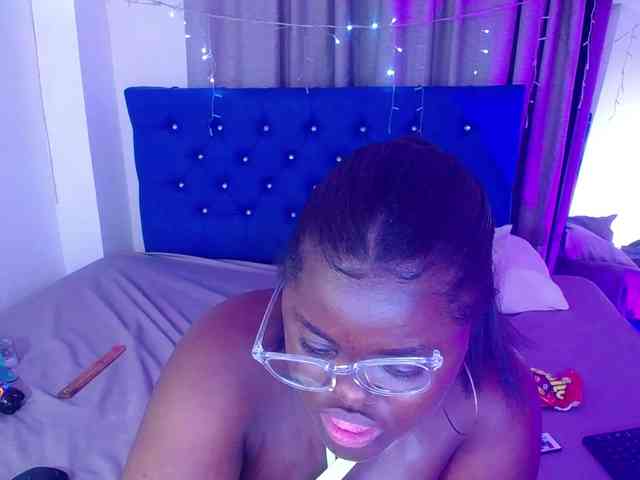 neighbor-ebony webcam