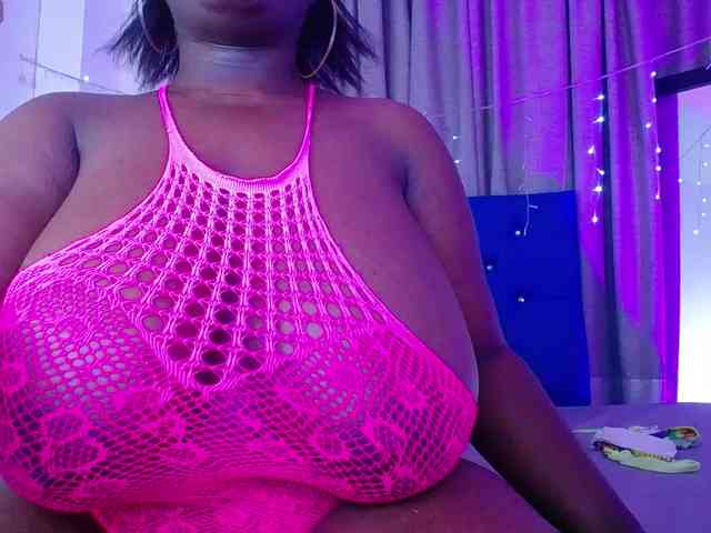 neighbor-ebony webcam