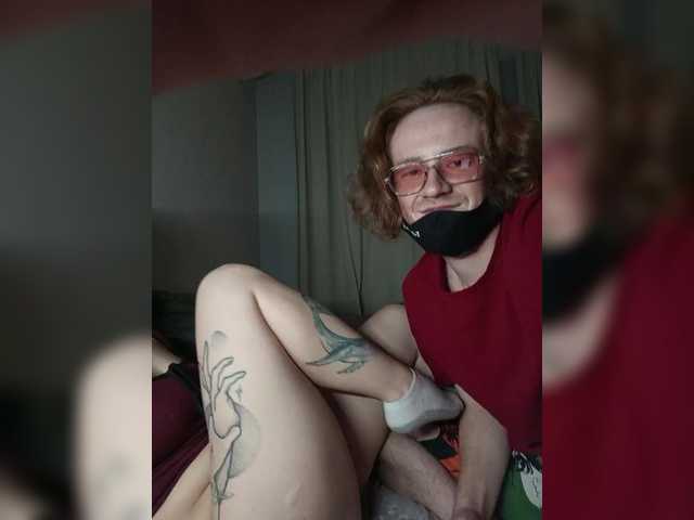 AllisonXAlfred's BongaCams show and profile