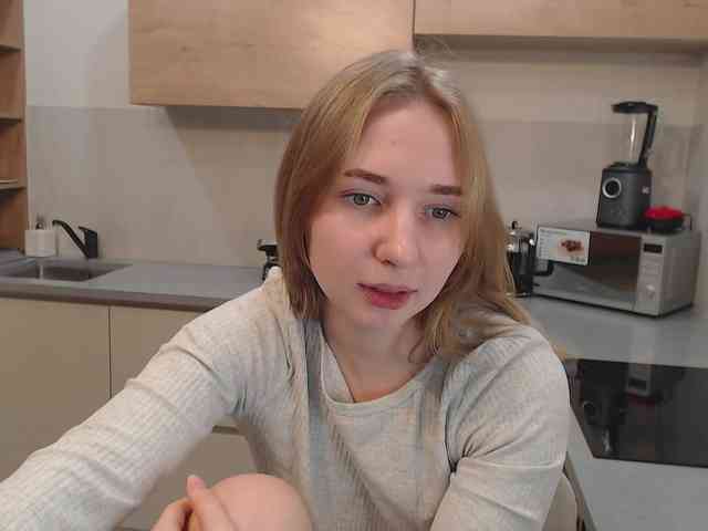 Maria09900 webcam