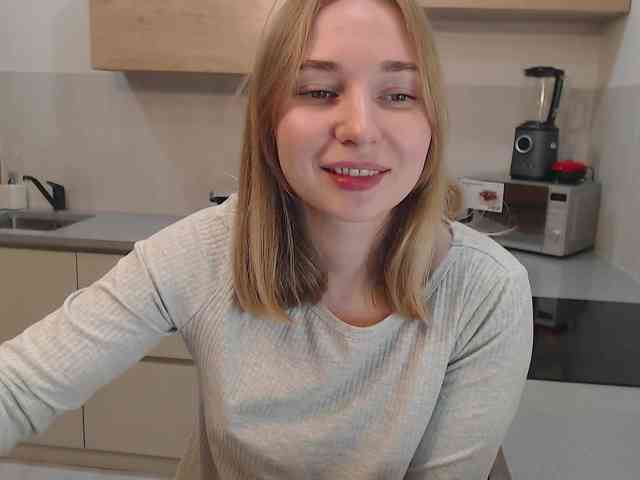 Maria09900 webcam