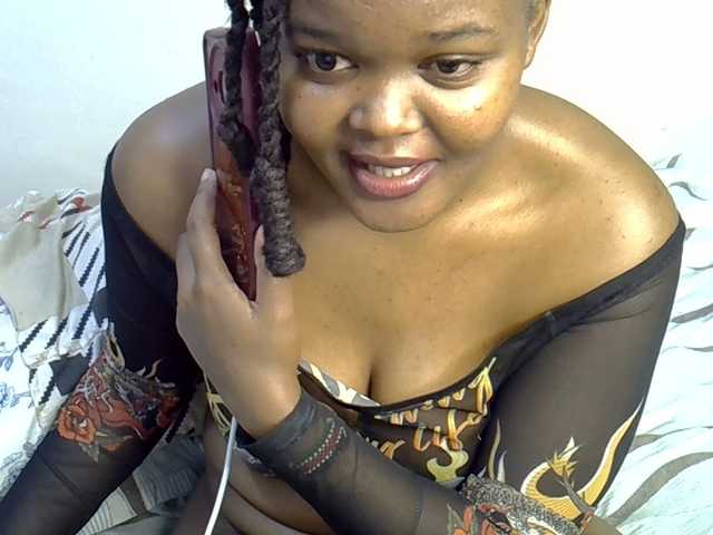 Sexytery's BongaCams show and profile