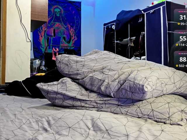 CatherynDowns's BongaCams show and profile