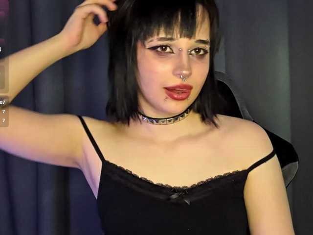 CatherynDowns's BongaCams show and profile