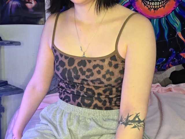 Sex chat gratuit in direct cu CatherynDowns pe BongaCams