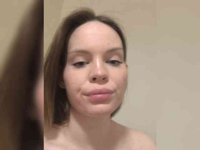 PregnantElf Live Webcam on BongaCams